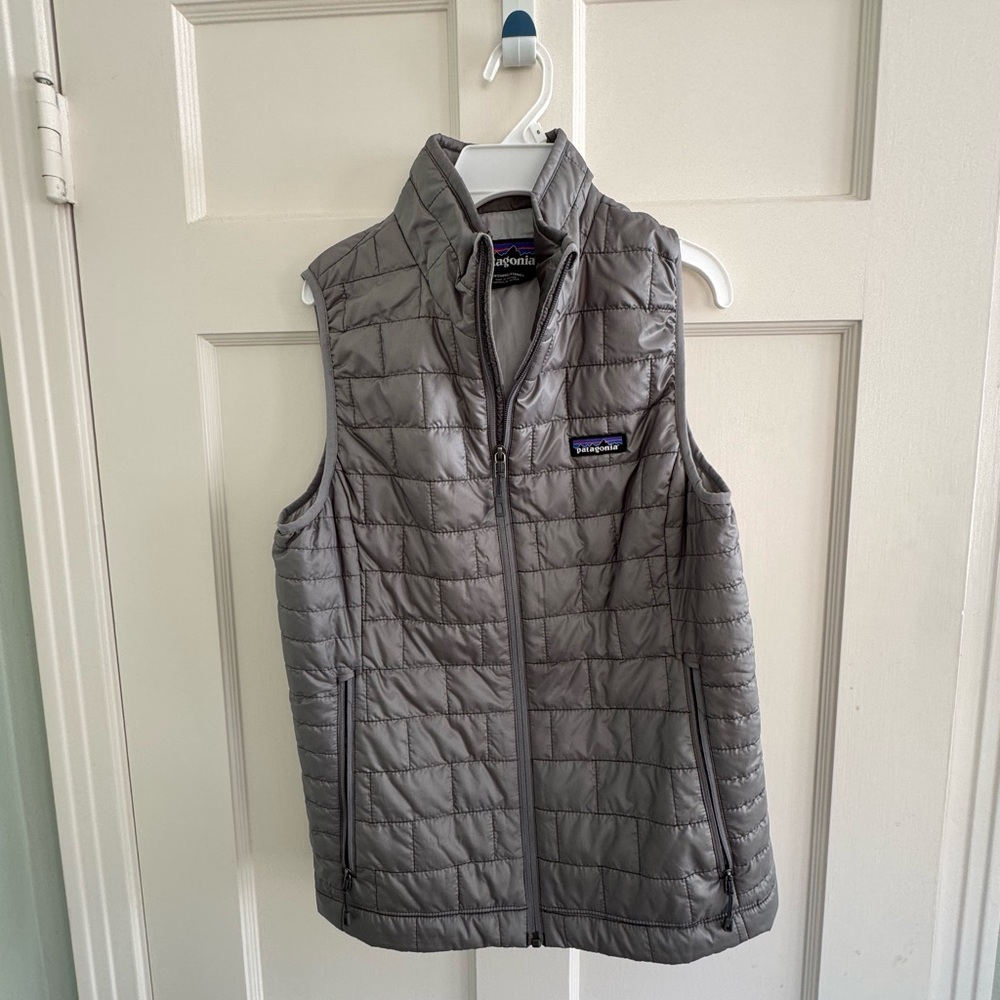 Patagonia Women's Gray Jacket